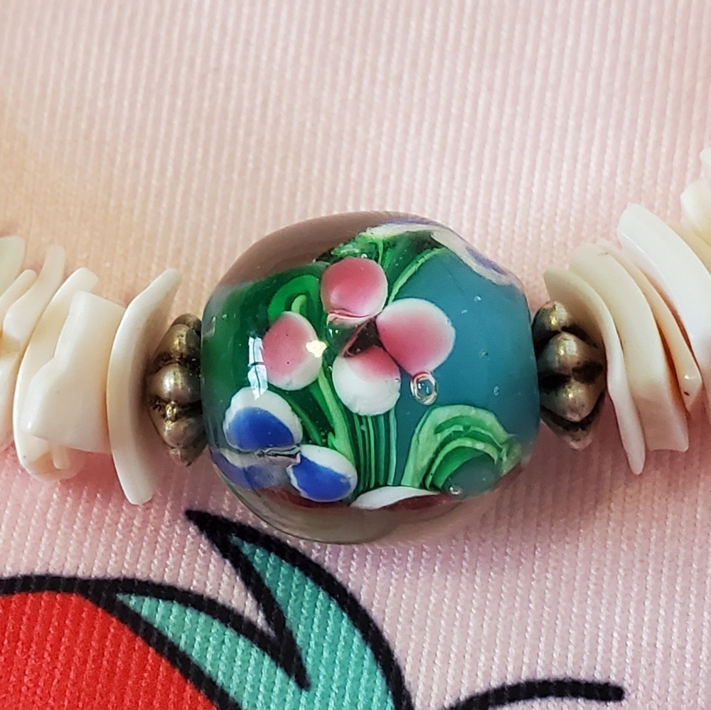 Glass Bracelet - Picture 2 of 2